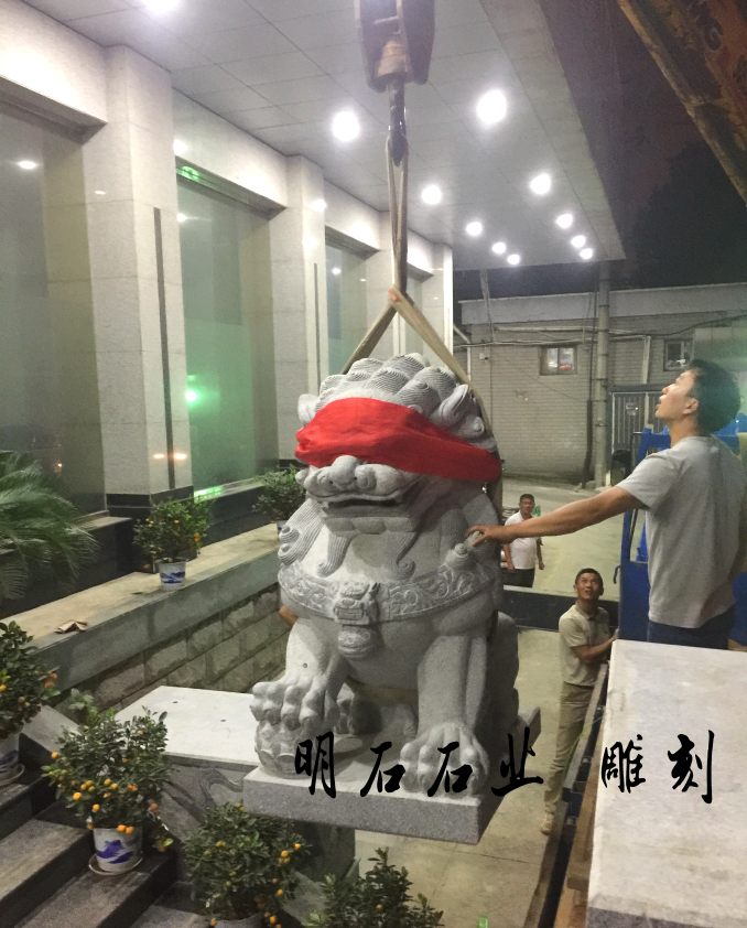 鄂州石雕獅子